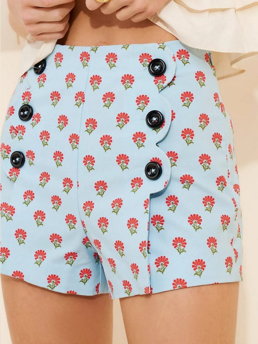Anthropologie Maeve Tailored Scallop Floral Shorts